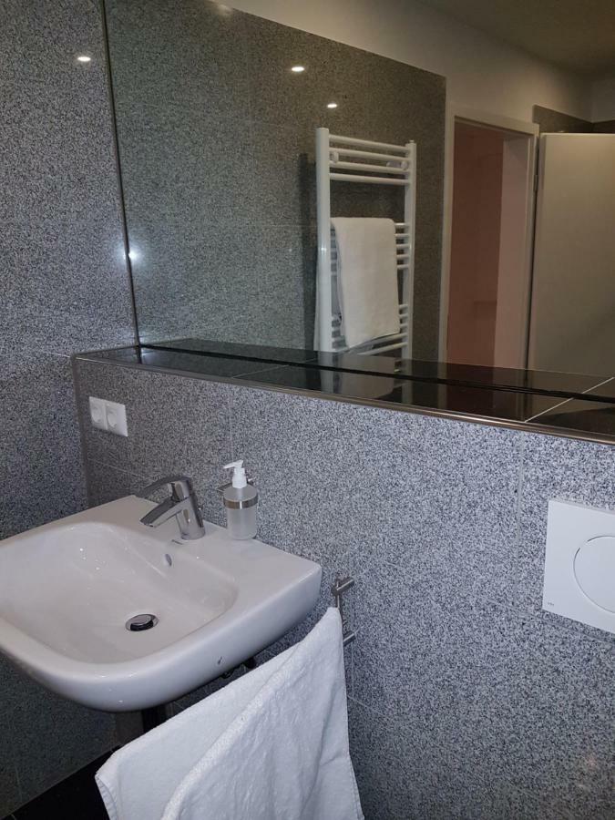 Wohnen Im Souterrain Einer Villa هيردكه المظهر الخارجي الصورة